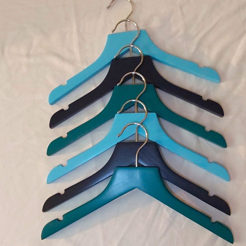 6pc Non-Slip Childrens Wooden Clothes Hangers w/ Metal Hooks Blue Teal Baby Blue